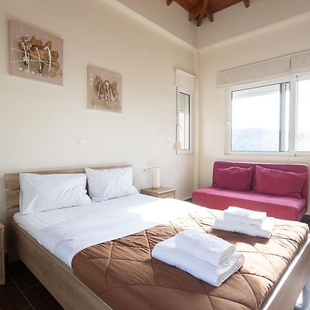 Meliades Villas Agia Marina  Exterior photo