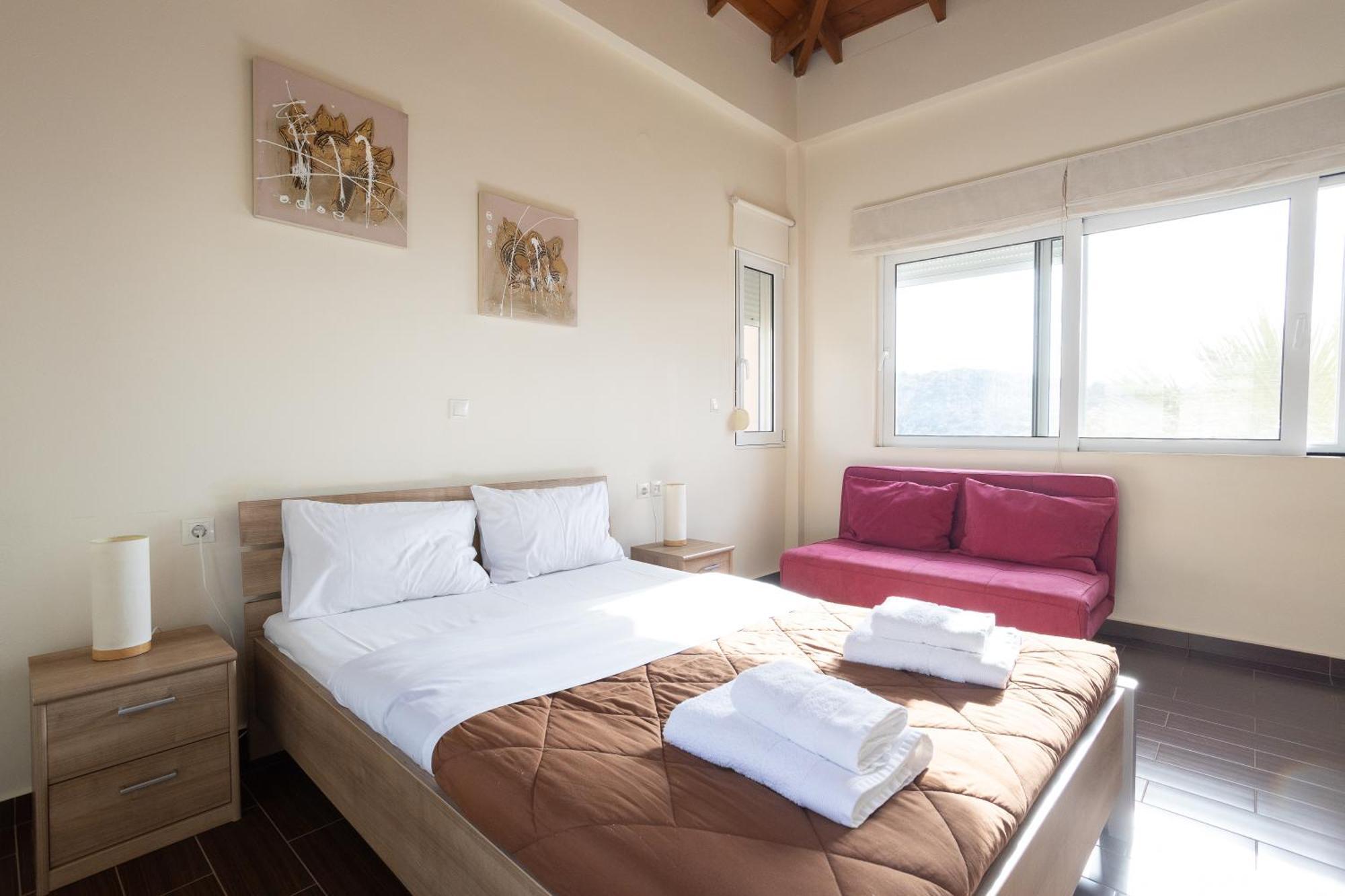 Meliades Villas Agia Marina  Exterior photo