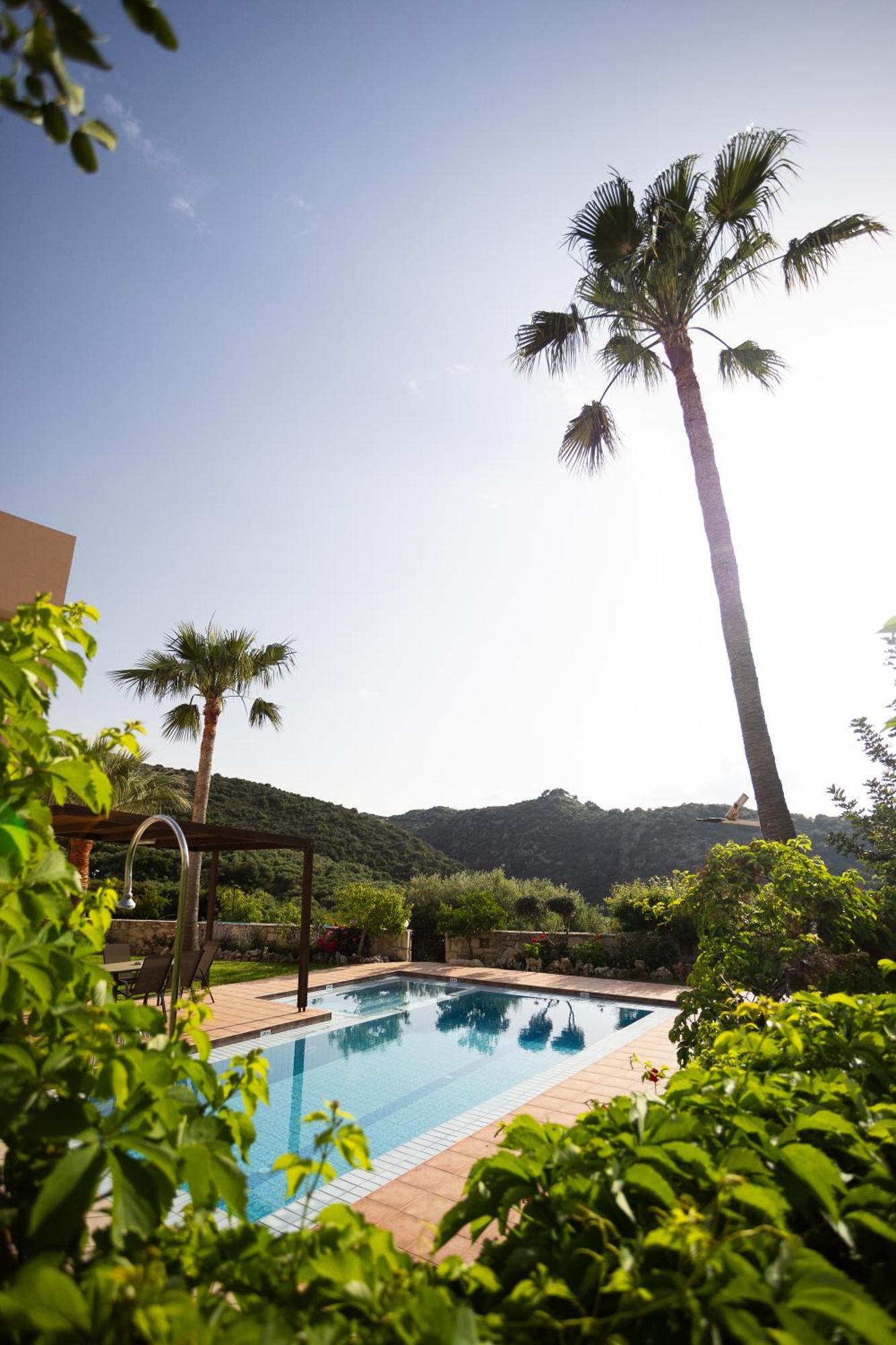 Meliades Villas Agia Marina  Exterior photo